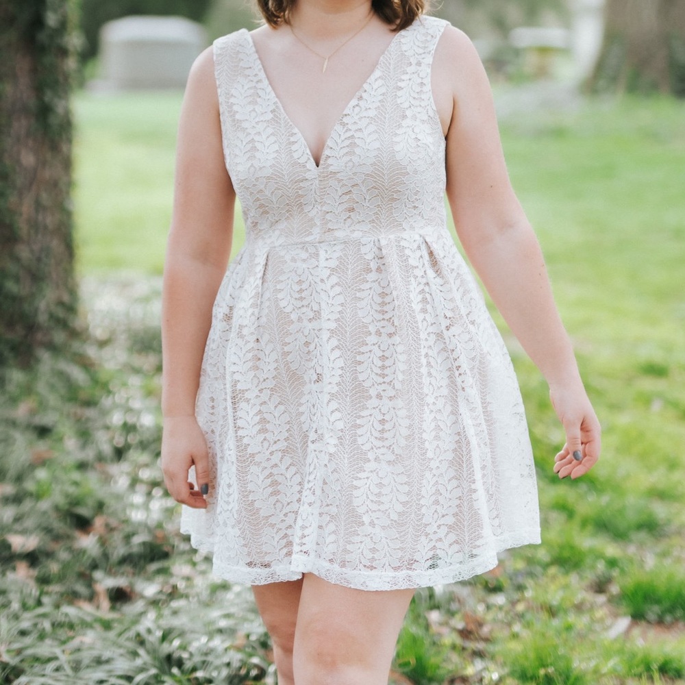 Lulu’s white lace skater dress